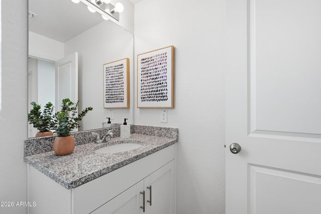 1396 W AZTEC Drive, Coolidge, AZ 85128