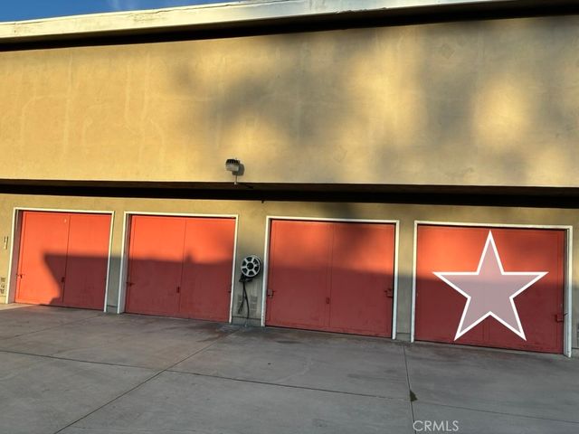 16971 Hoskins 2, Huntington Beach, CA 92649