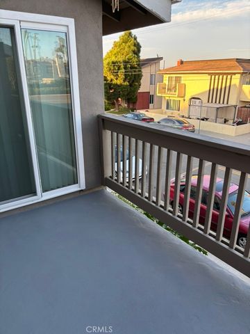 16971 Hoskins 2, Huntington Beach, CA 92649