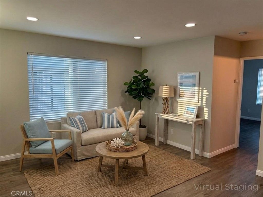 16971 Hoskins 2, Huntington Beach, CA 92649