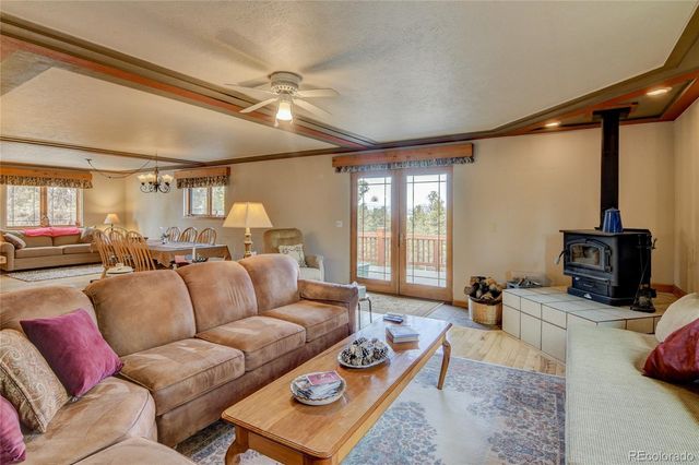 105 Ladigo Lane, Hartsel, CO 80449