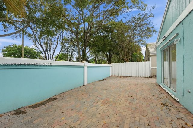 6620 Fern St, Margate, FL 33063