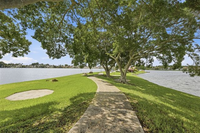 6620 Fern St, Margate, FL 33063