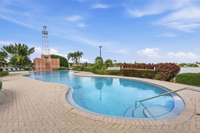 6620 Fern St, Margate, FL 33063