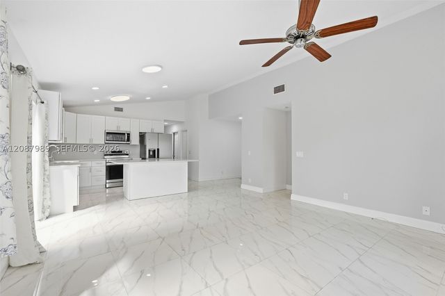 6620 Fern St, Margate, FL 33063
