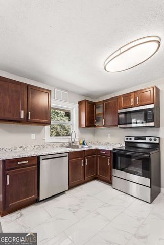 546 Lamar Drive, Forest Park, GA 30297