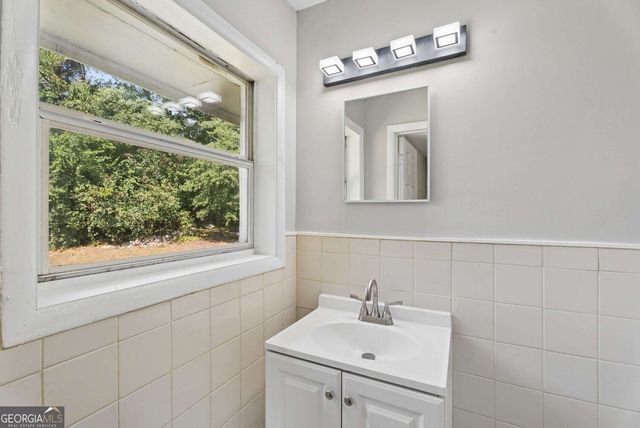546 Lamar Drive, Forest Park, GA 30297