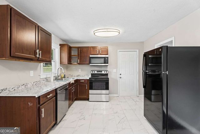 546 Lamar Drive, Forest Park, GA 30297