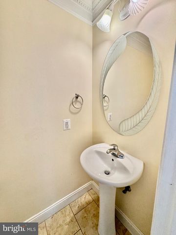 104 EASTSIDE LN, Winchester, VA 22602