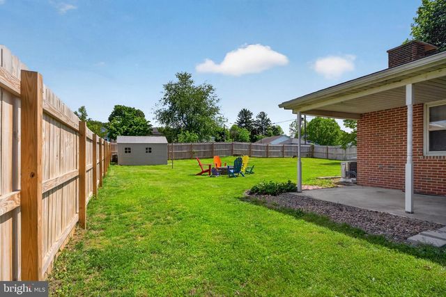 26 E CEDAR ST, Fleetwood, PA 19522