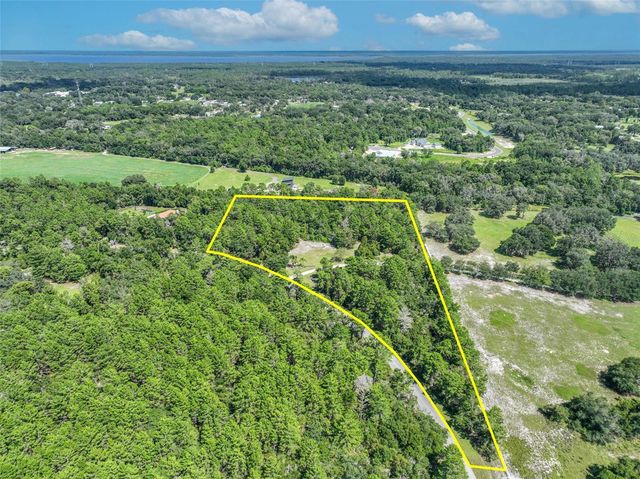 261 SEMINOLE WOODS BOULEVARD, Geneva, FL 32732