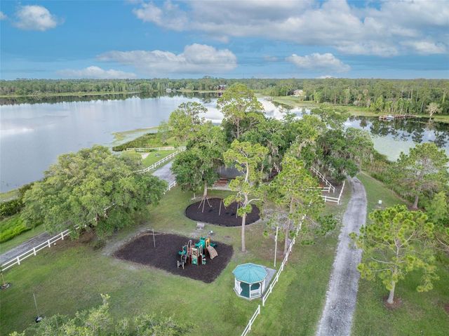 261 SEMINOLE WOODS BOULEVARD, Geneva, FL 32732