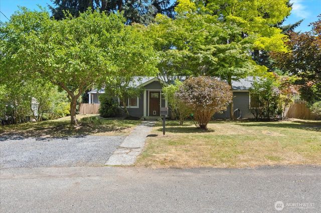 22605 61st Avenue W, Mountlake Terrace, WA 98043