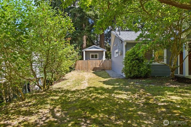 22605 61st Avenue W, Mountlake Terrace, WA 98043