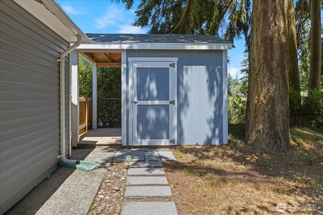 22605 61st Avenue W, Mountlake Terrace, WA 98043