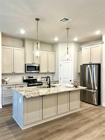 358 Frederick Drive, Robinson, TX 76706