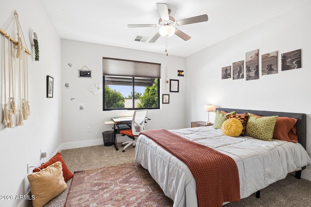 Image 28 of property listing at 167 E LEXINGTON Avenue, Gilbert, AZ 85234