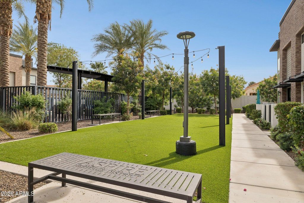 Image 40 of property listing at 167 E LEXINGTON Avenue, Gilbert, AZ 85234