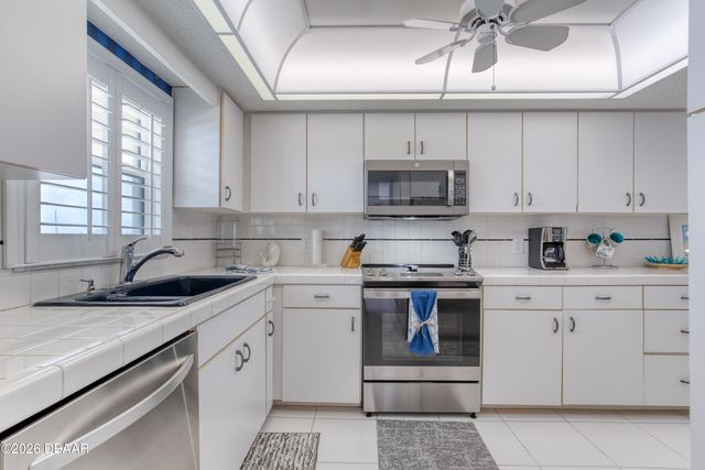 2290 Ocean Shore Blvd Apt 207, Ormond Beach, FL 32176