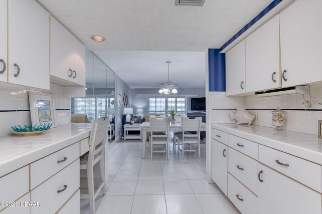 2290 Ocean Shore Blvd Apt 207, Ormond Beach, FL 32176