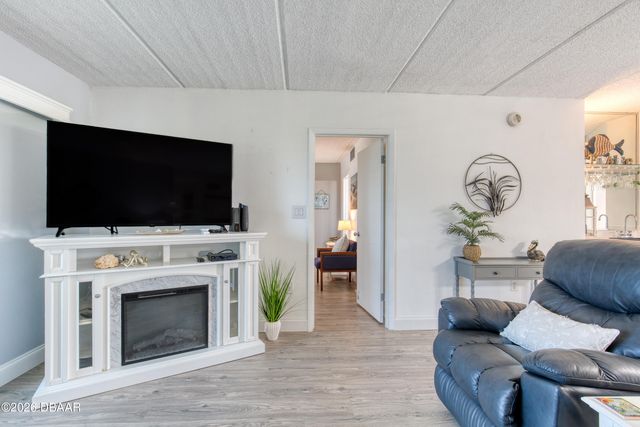 2290 Ocean Shore Blvd Apt 207, Ormond Beach, FL 32176