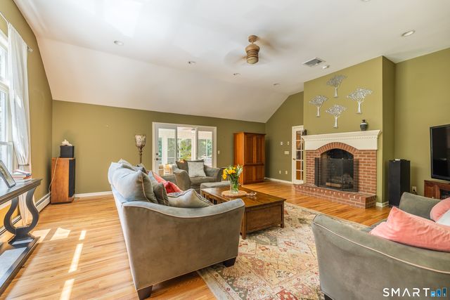 17 Sweet Meadow Road, Newtown, CT 06470