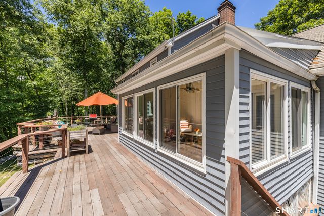 17 Sweet Meadow Road, Newtown, CT 06470