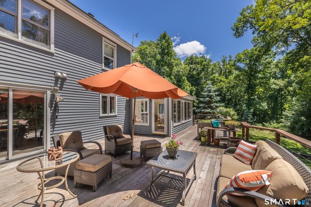 17 Sweet Meadow Road, Newtown, CT 06470