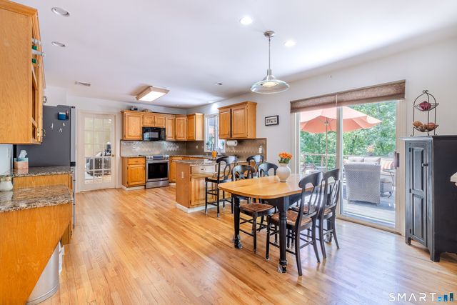 17 Sweet Meadow Road, Newtown, CT 06470