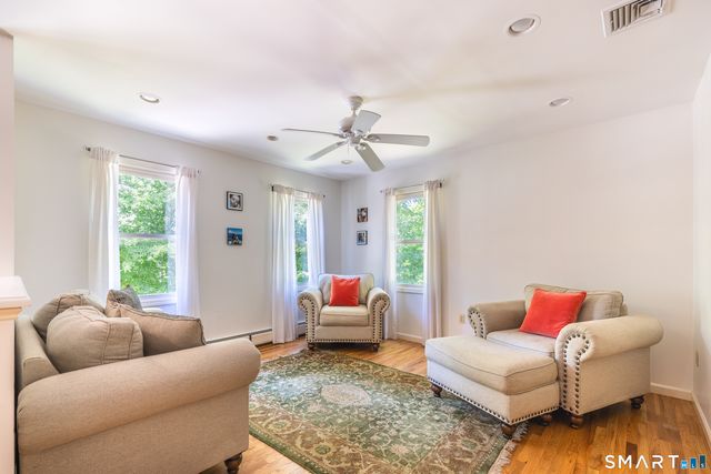 17 Sweet Meadow Road, Newtown, CT 06470