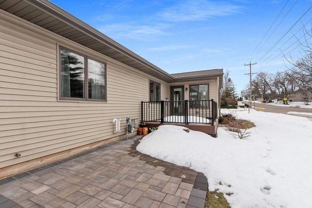 1601 TIMBER TRAIL, Shawano, WI 54166