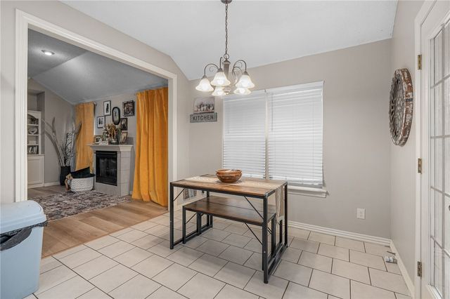 2722 Hills Boulevard, Van Buren, AR 72956