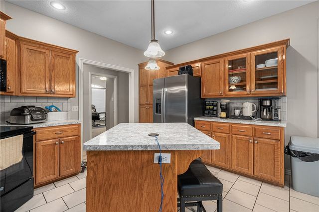 2722 Hills Boulevard, Van Buren, AR 72956