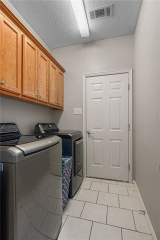 2722 Hills Boulevard, Van Buren, AR 72956