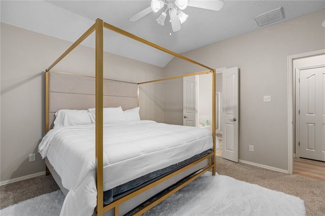 2722 Hills Boulevard, Van Buren, AR 72956