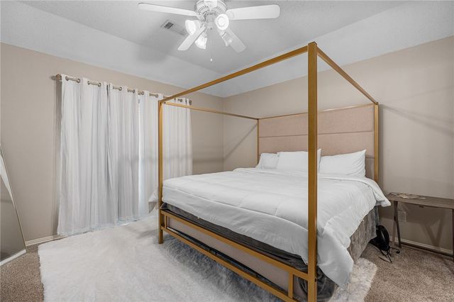 2722 Hills Boulevard, Van Buren, AR 72956