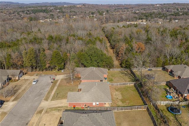 2722 Hills Boulevard, Van Buren, AR 72956