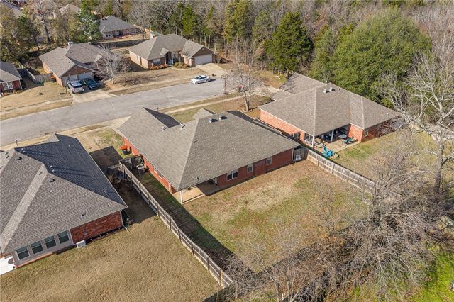 2722 Hills Boulevard, Van Buren, AR 72956