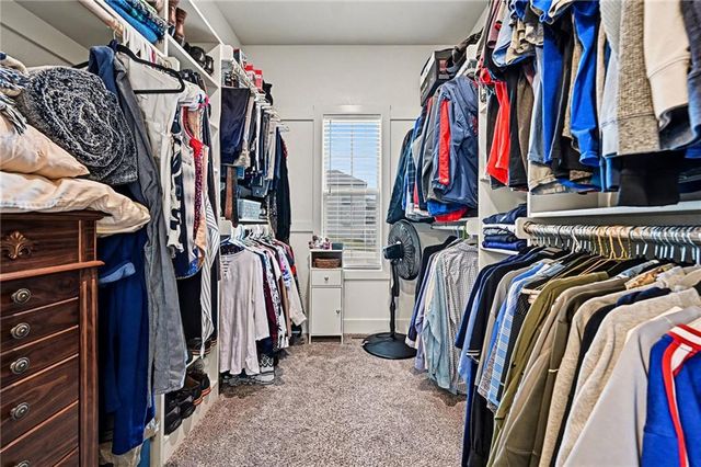 8715 NW 74th Terrace, Kansas City, MO 64152