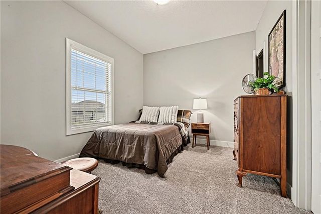 8715 NW 74th Terrace, Kansas City, MO 64152