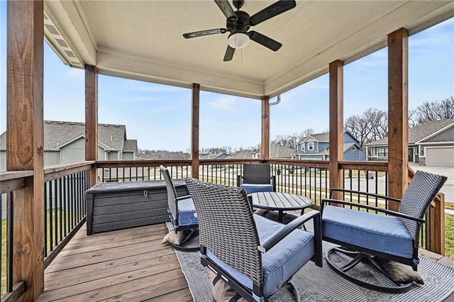 8715 NW 74th Terrace, Kansas City, MO 64152