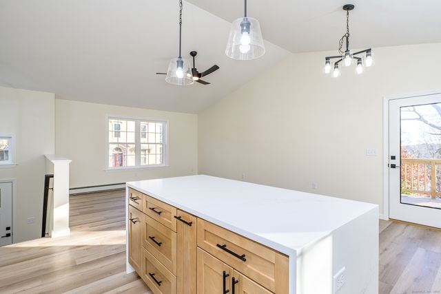 6 Prospect Street, Putnam, CT 06260