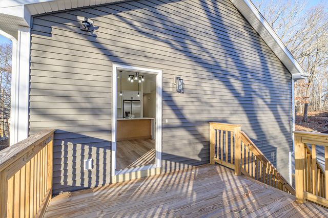 6 Prospect Street, Putnam, CT 06260