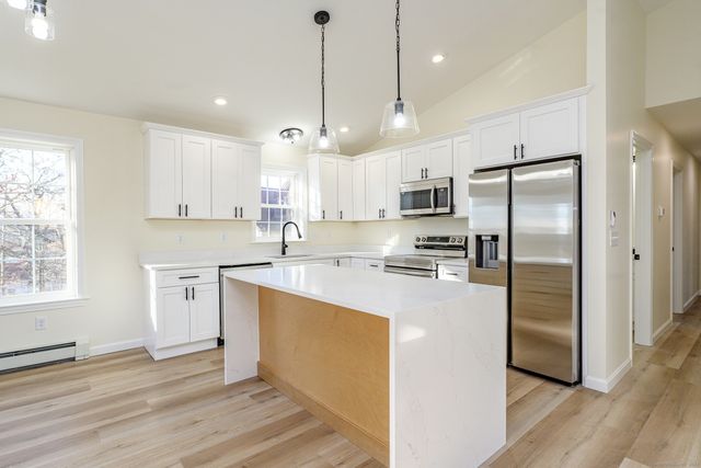 6 Prospect Street, Putnam, CT 06260