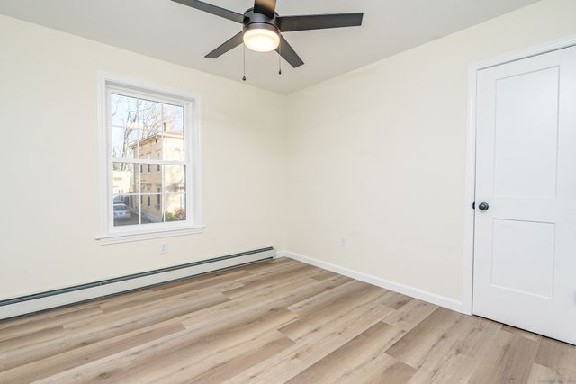 6 Prospect Street, Putnam, CT 06260