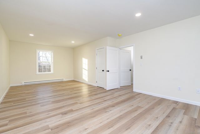 6 Prospect Street, Putnam, CT 06260