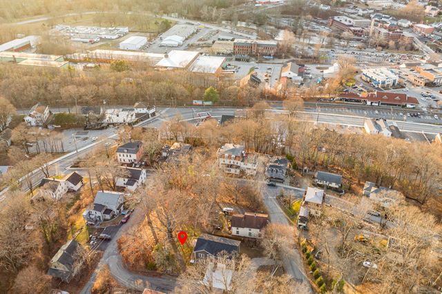 6 Prospect Street, Putnam, CT 06260