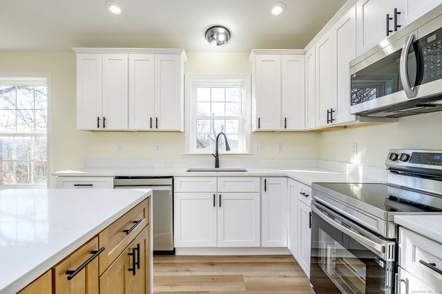 6 Prospect Street, Putnam, CT 06260