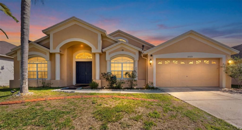 18125 SWEET JASMINE DRIVE, Tampa, FL 33647