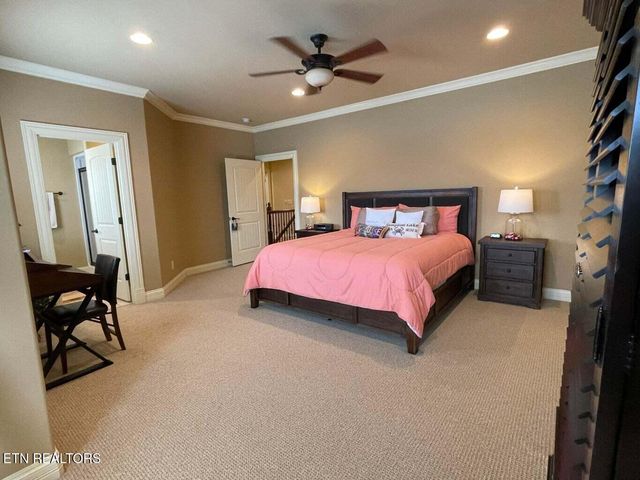 195 Rock Point Drive, Vonore, TN 37885